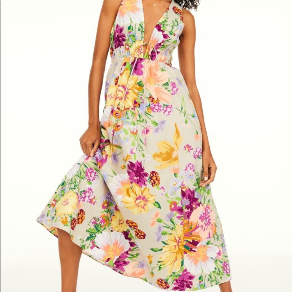 NWT H&M V-neck Linen-blend Dress.